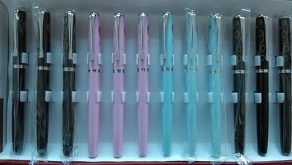 探尋進(jìn)賢文港 美意筆齋多彩印花鋼筆，品質(zhì)與美學(xué)的實(shí)惠之選